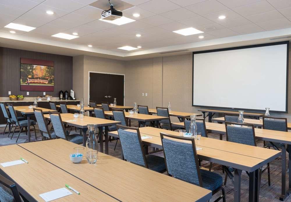 Courtyard By Marriott Mt. Pleasant At Central Michigan University Mount Pleasant Eksteriør billede