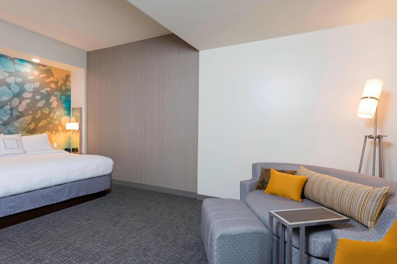 Courtyard By Marriott Mt. Pleasant At Central Michigan University Mount Pleasant Eksteriør billede