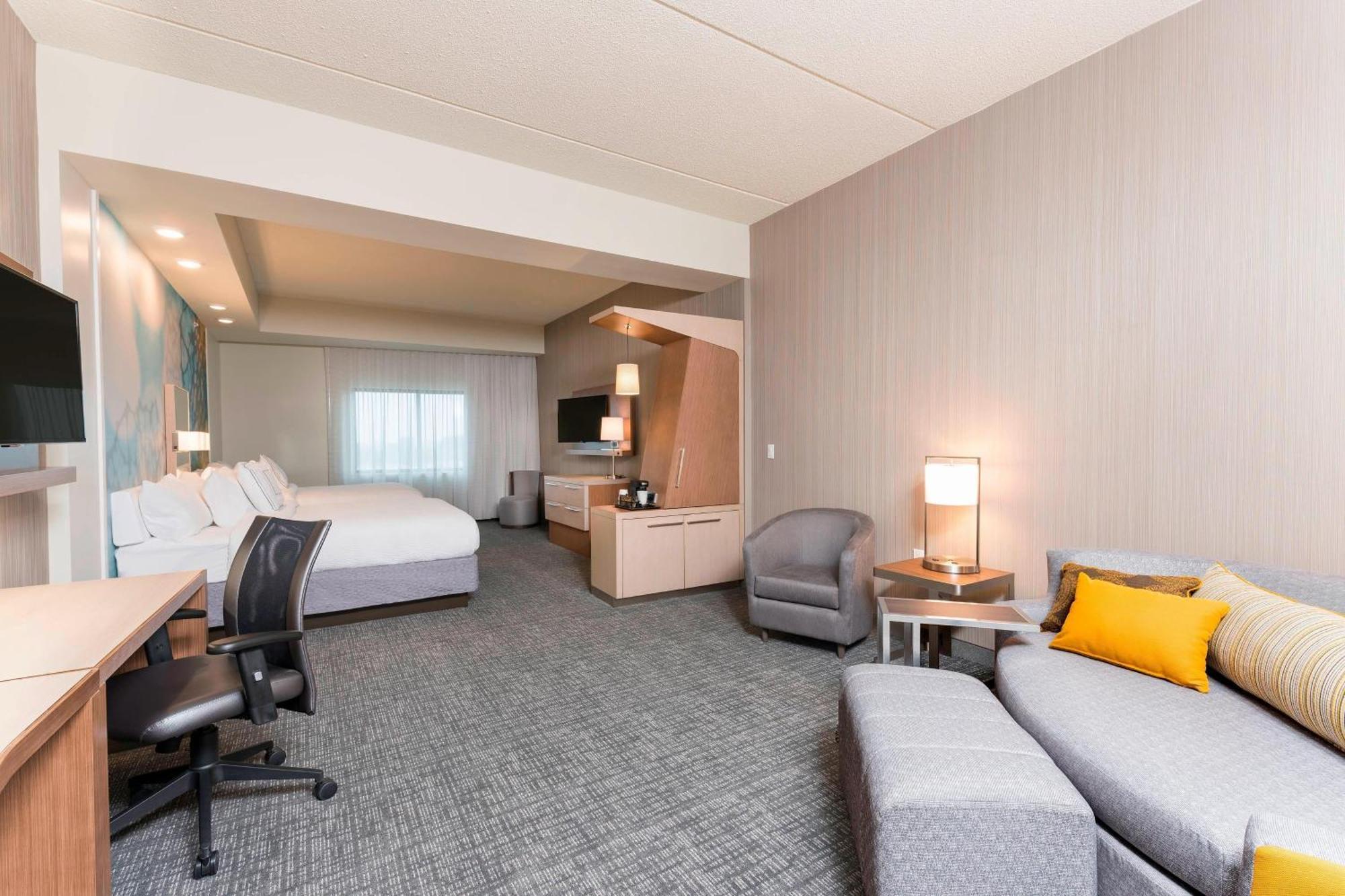Courtyard By Marriott Mt. Pleasant At Central Michigan University Mount Pleasant Eksteriør billede