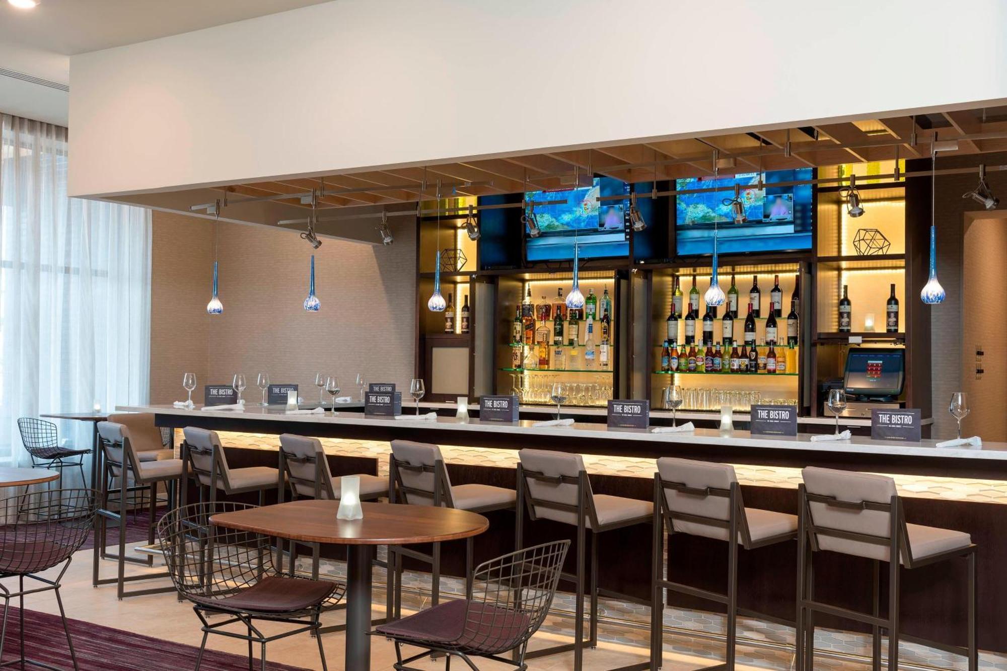 Courtyard By Marriott Mt. Pleasant At Central Michigan University Mount Pleasant Eksteriør billede