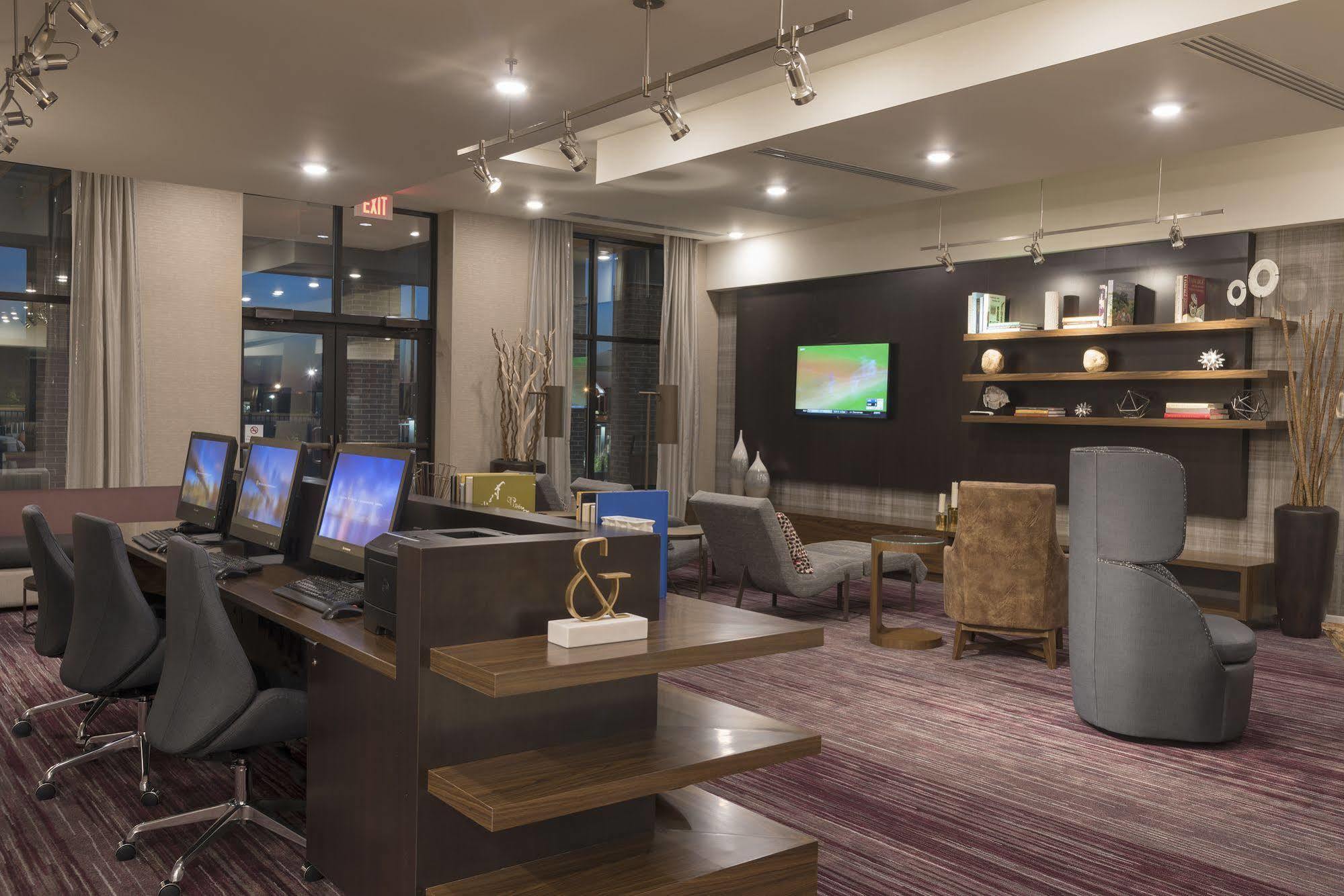 Courtyard By Marriott Mt. Pleasant At Central Michigan University Mount Pleasant Eksteriør billede