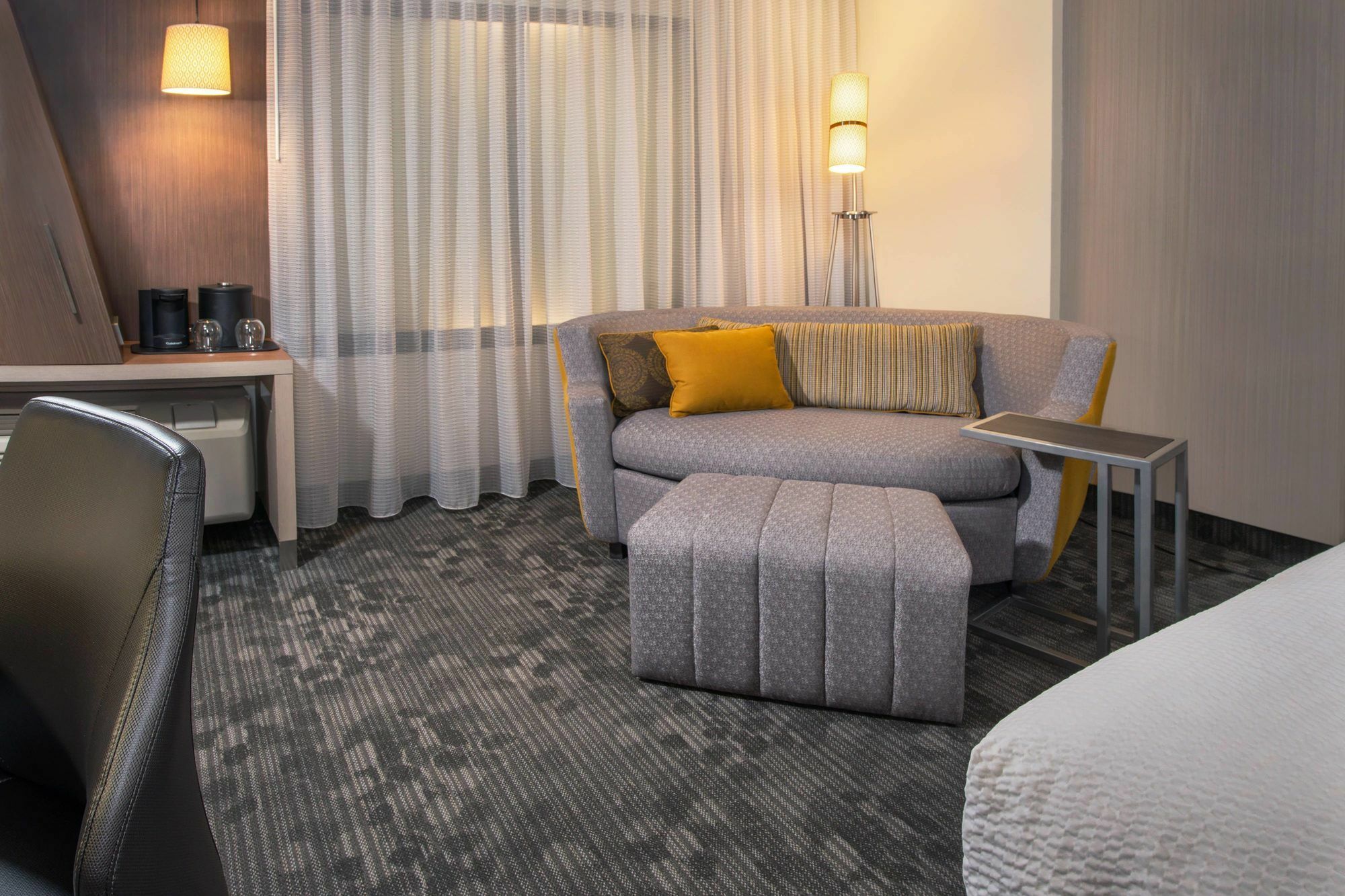 Courtyard By Marriott Mt. Pleasant At Central Michigan University Mount Pleasant Eksteriør billede